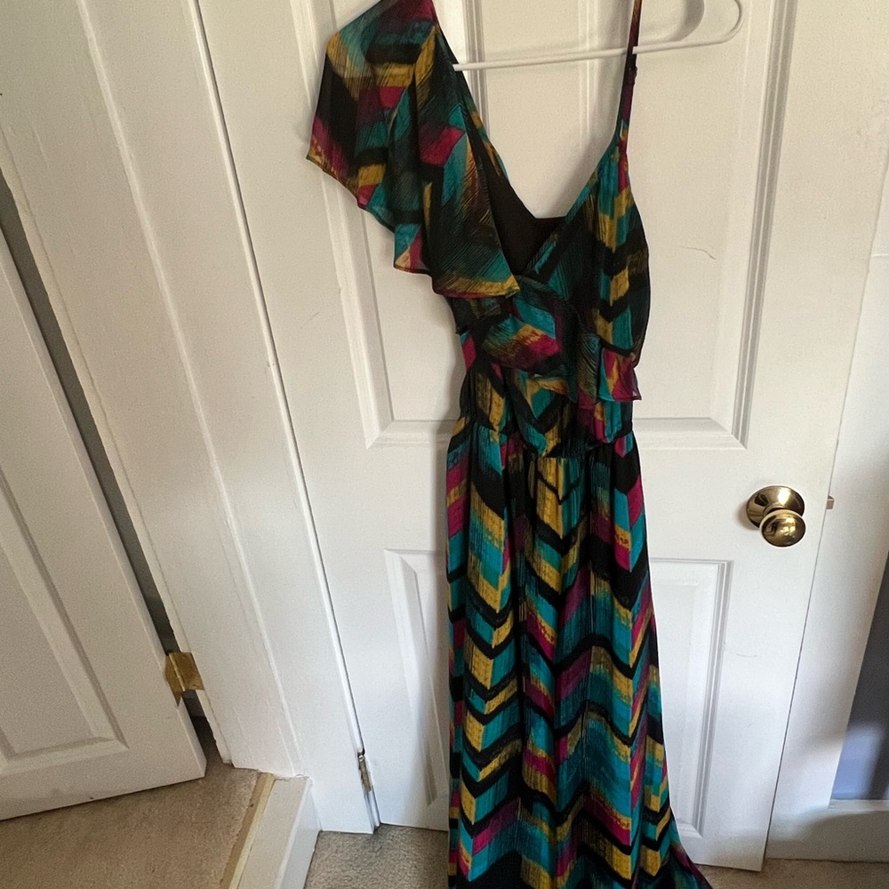 Maxi length lined ruffle shoulder be neck dress